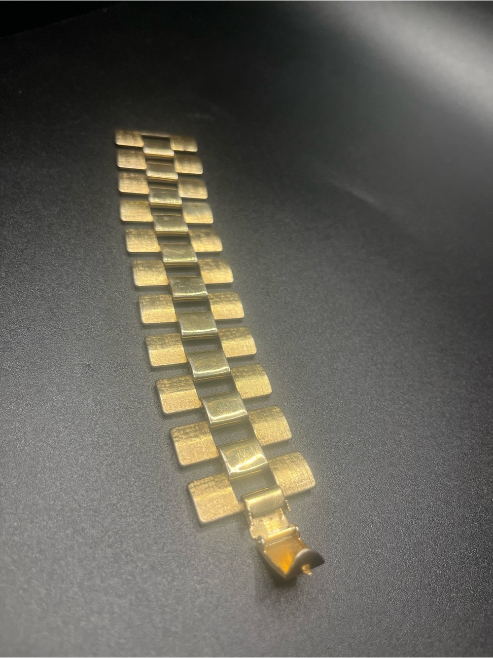 Vintage 1962 Sarah Coventry Four Seasons Gold Tone Bracelet